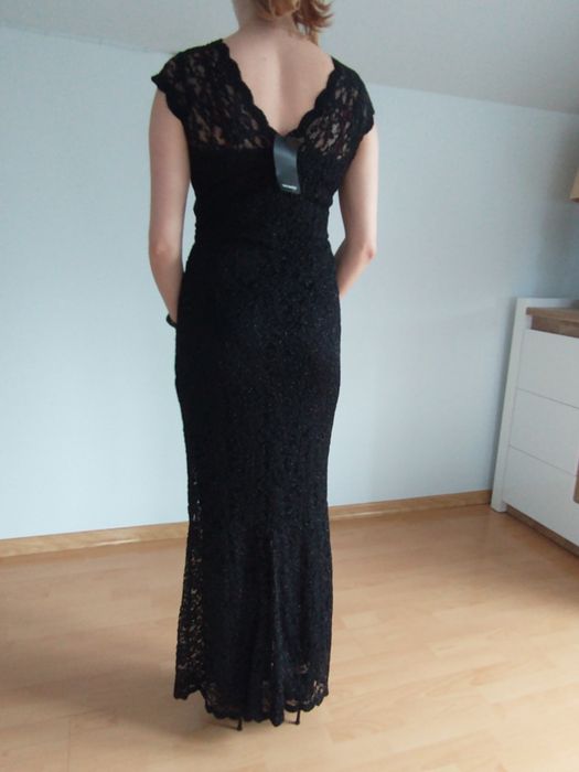 Sukienka  z koronki długa