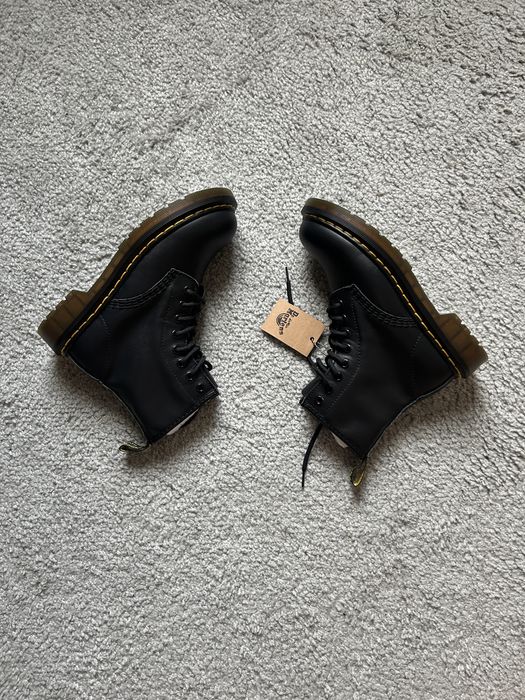 Czarny buty glane Dr. Martens