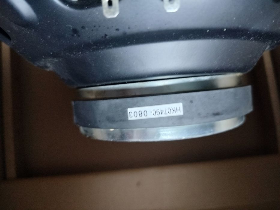 Głośnik do wzmacniacza basowego 300W HK07490