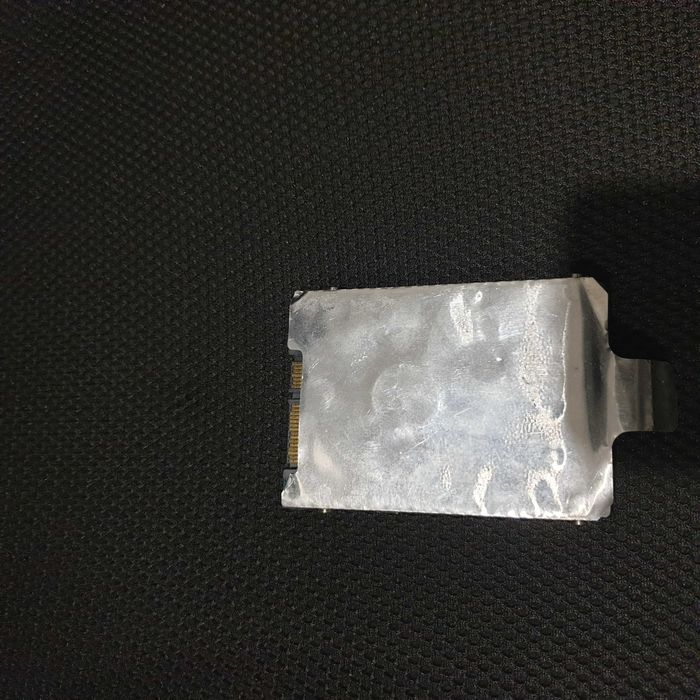 disco interno Toshiba sata de 2,5" de 320gb testado sem anomalia