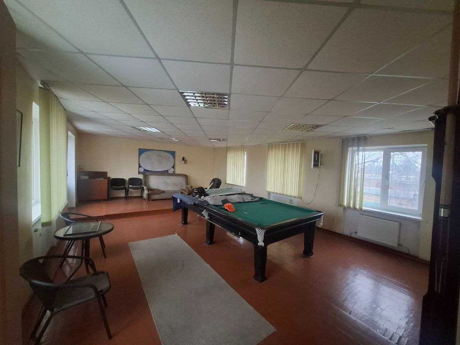 Продаж готелю з власною територією