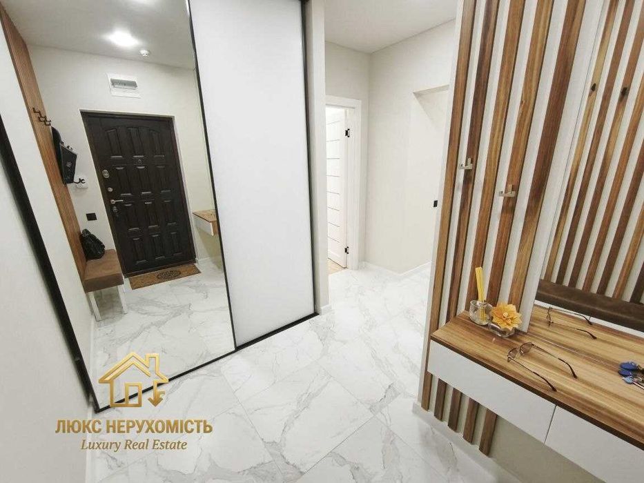 Продам 3 комнатную квартиру 57 Жемчужина, новый евроремонт!
