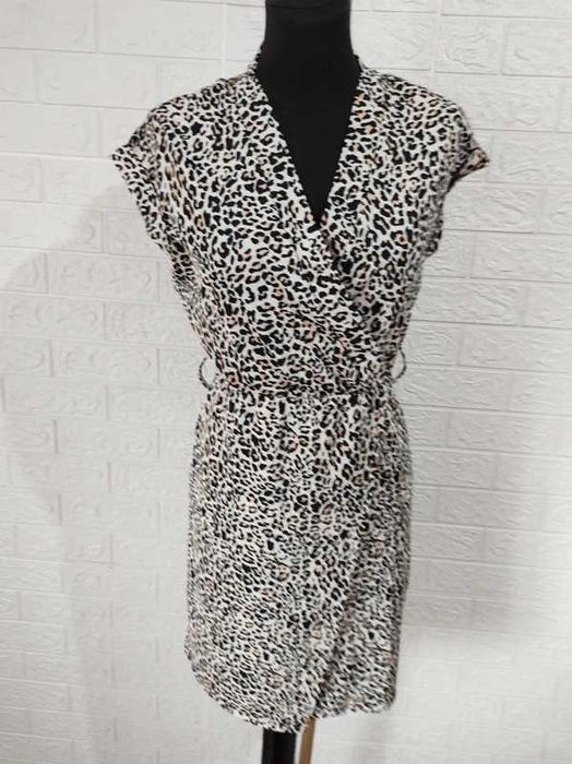 Sukienka rozmiar s koktajlowa pantera cena 18 zł