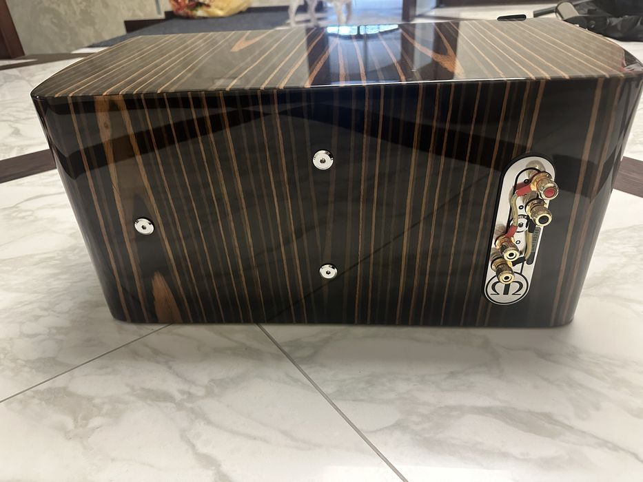 Центральний Monitor audio gold