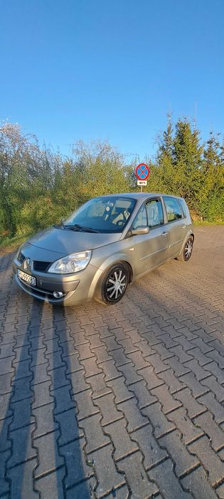 Renault Scenic lift
