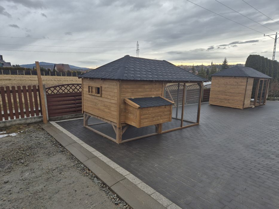 Kurnik dla kur z wolierą