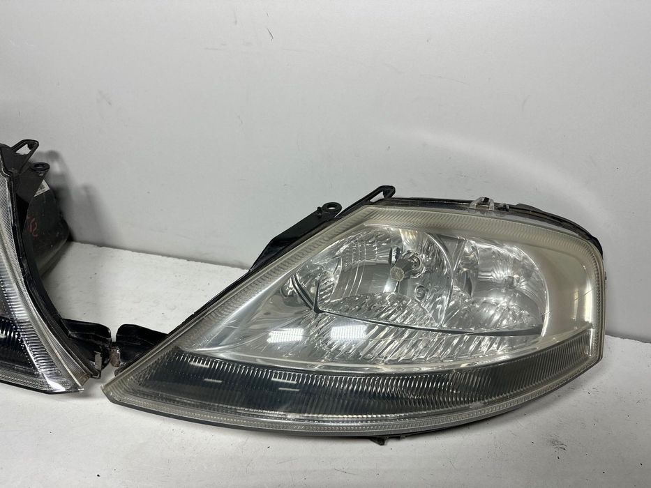 lampa przednia lampy przód prawa lewa Citroen C3  cana za 1st