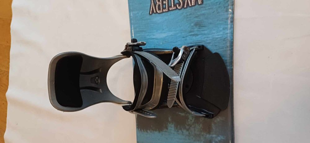 Deska snowboardowa Mystery 156