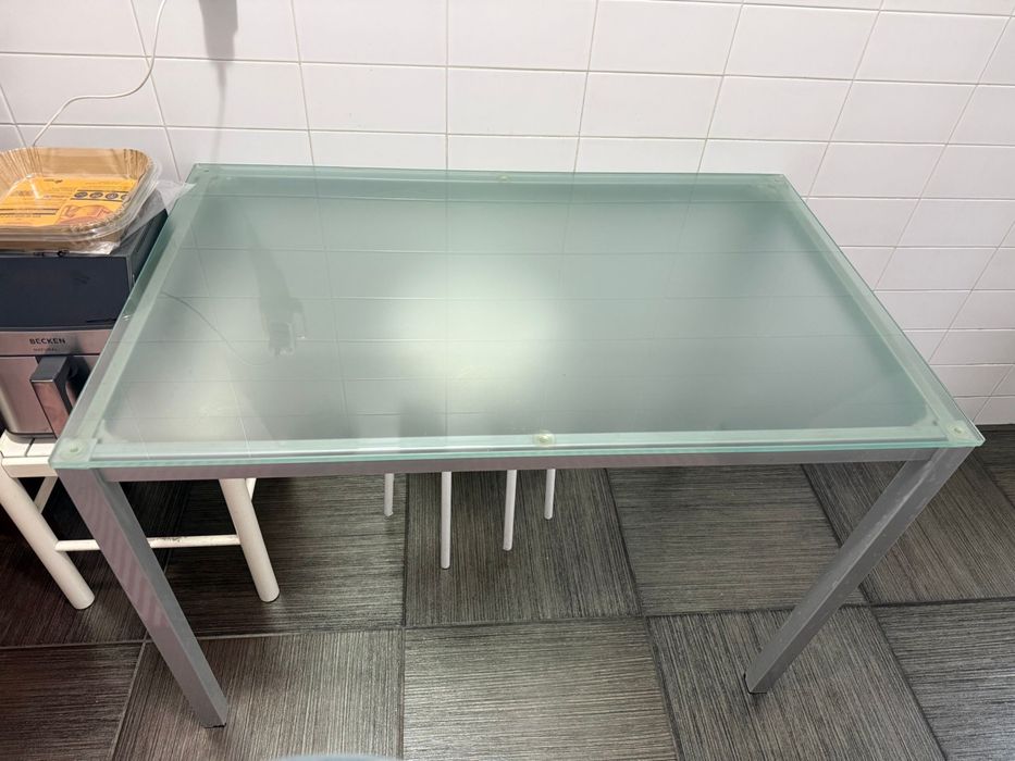 Vendo mesa de vidro
