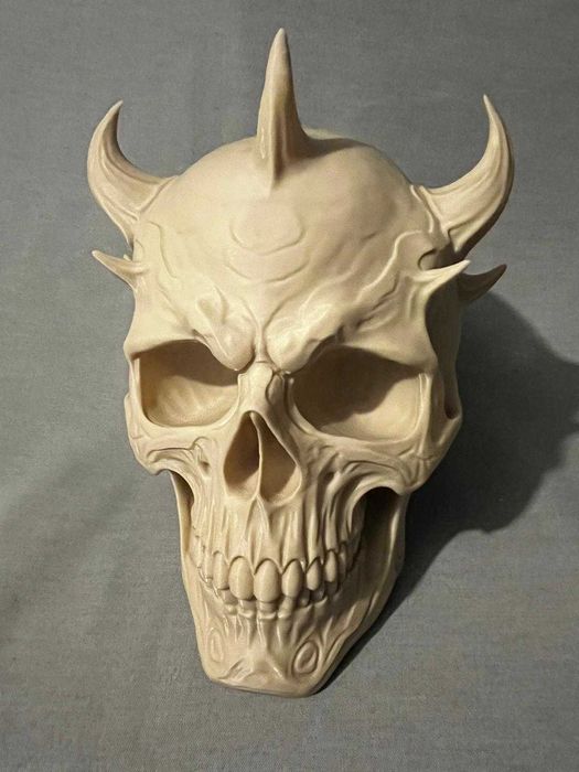 Designerska czaszka 3D – stojak na słuchawki w różnych kolorach