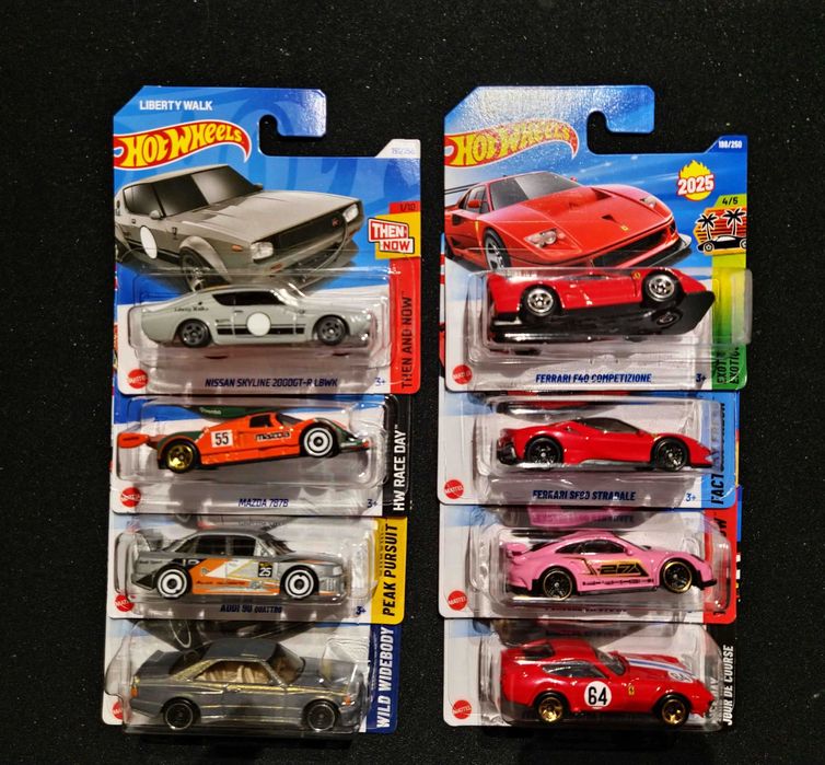 Zestaw 8 Samochodzików Hot Wheels