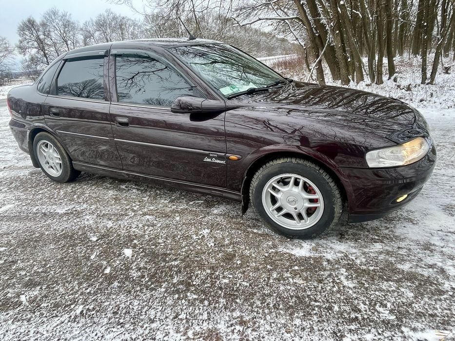 Продам Opel Vectra 1.6 16v