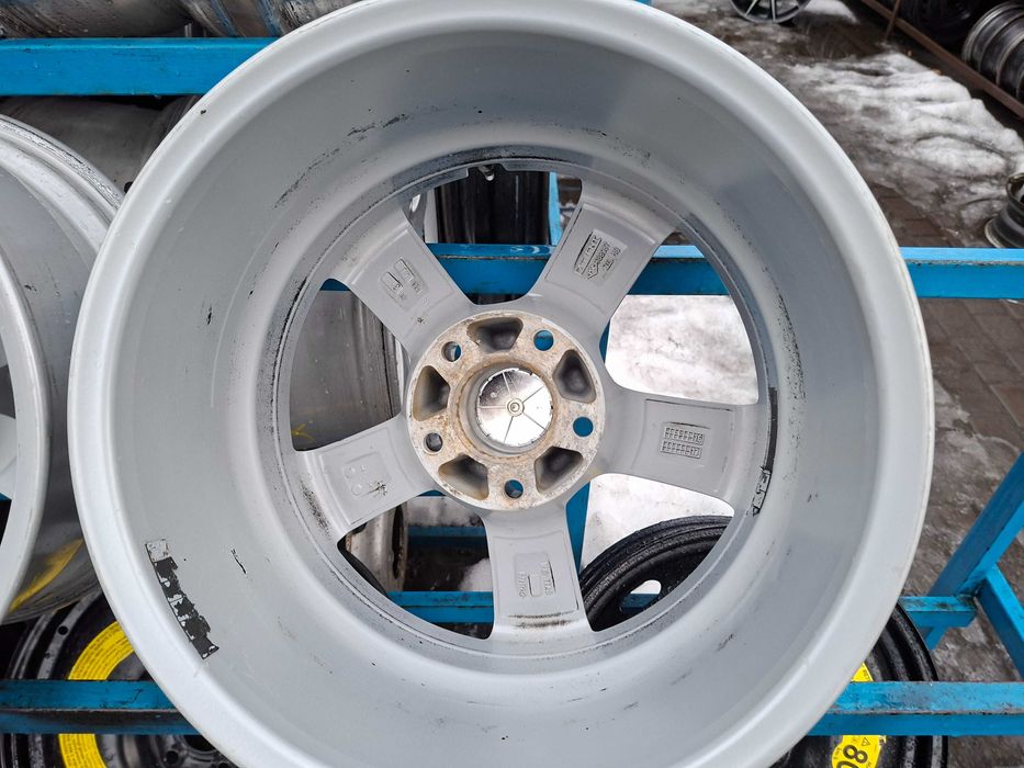 Диски Dezent 5/120 R17 8J ET30 Фольцваген Т5 БМВ .