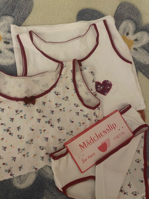 Комплект майка та нижня білизна для дівчинки