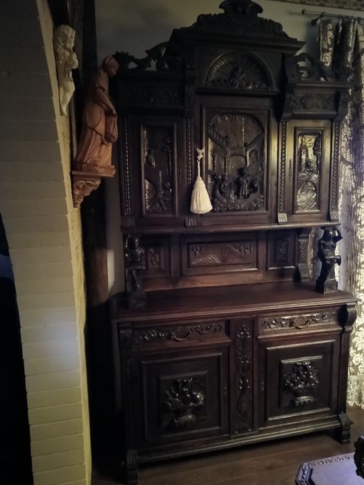 Kredens  szafa antyk rzeźbiona