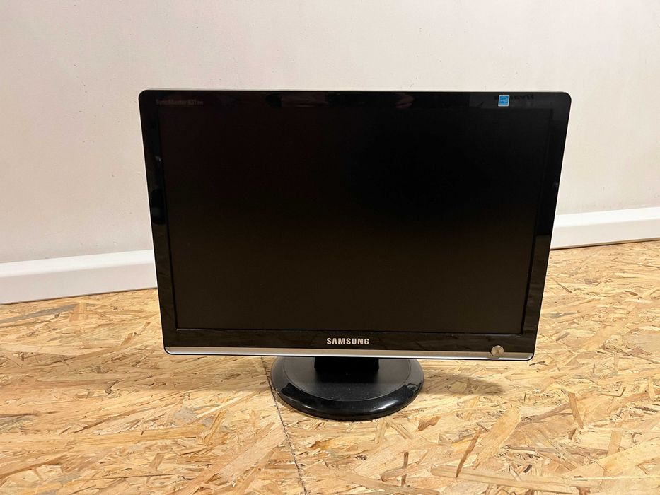 Monitor do komputera SAMSUNG 19"
