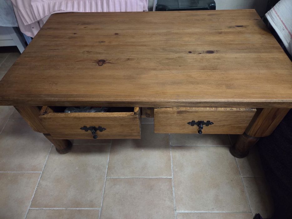 Vendo conjunto de móveis rústicos em madeira – Em conjunto ou separados