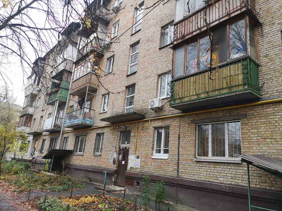 Найближчі ст. метро Шулявська, Берестейська. вул. Дегтярівська, 43/9