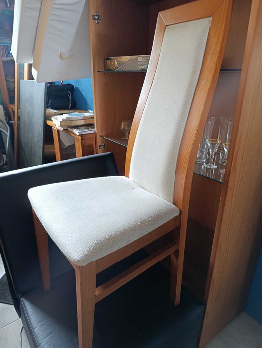 Móveis de sala e sofá e bicicleta bmx criança