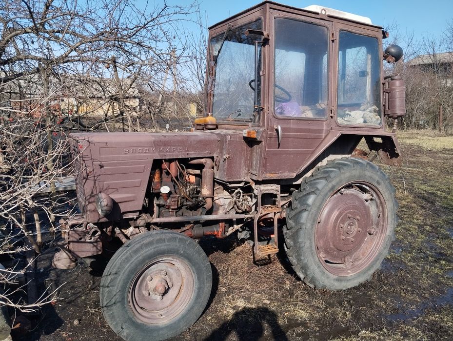 Трактор т-25 з причепом