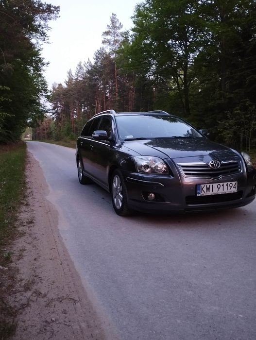 Toyota Avensis/2.2 diesel D-4D/2008rok