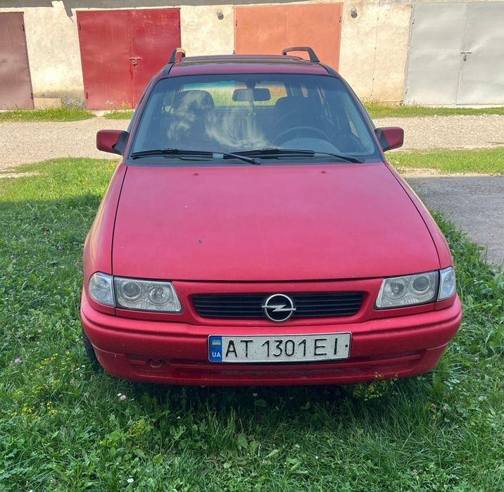 Машина Opel astra f універсал 92