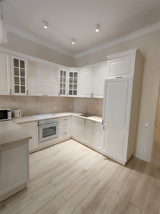 Сдам квартиру в ЖК"Сабанский"/парк Шевченко. Ланжерон. Гардеробная