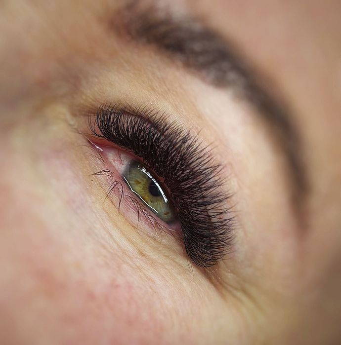 Przedłużanie rzęs