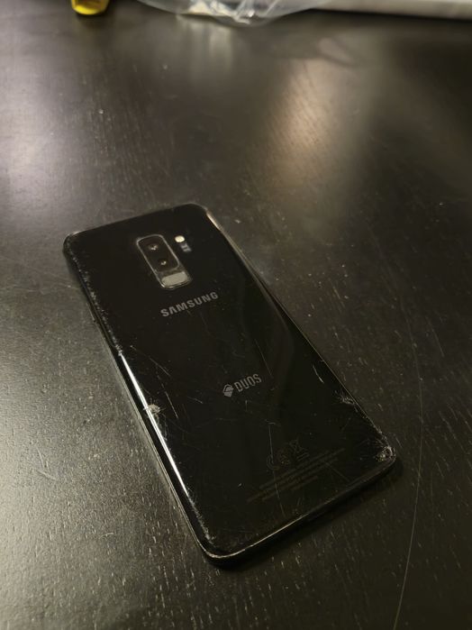Samsung Galaxy s9+ 64gb