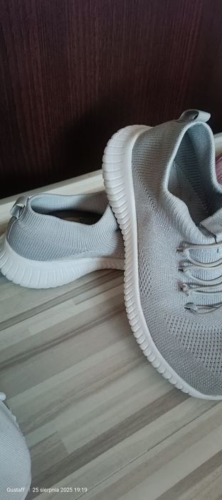 Buty sportowe dziewczęce
