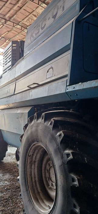 Продам комбайн Славутич