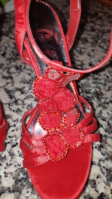 Sapato gala vermelho