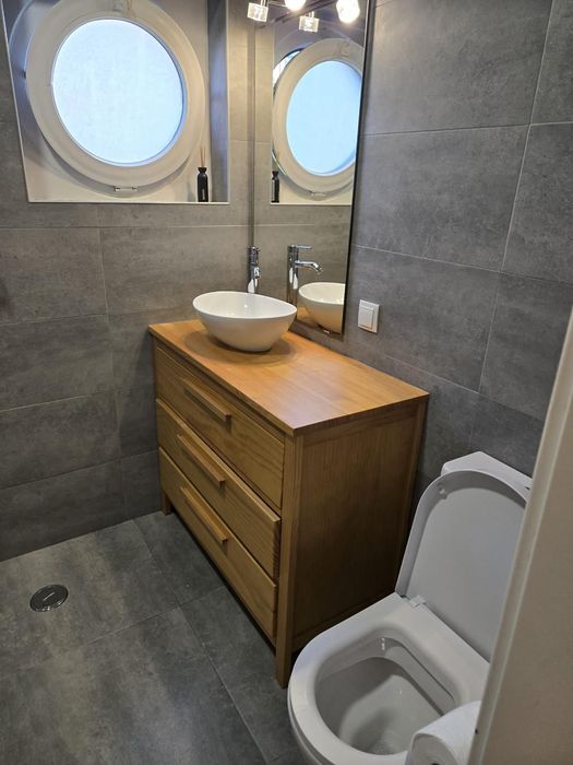 Quarto Sala com varanda em Queluz, entrada imediata