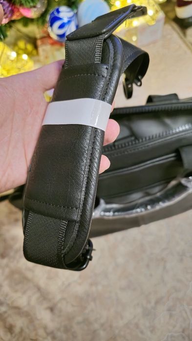 Мужская кожаная сумка для ноутбука Medicine