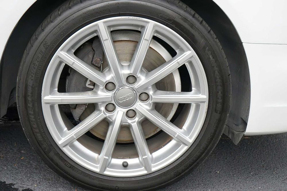 Audi A4 2.0T Quattro Premium Plus      2014
