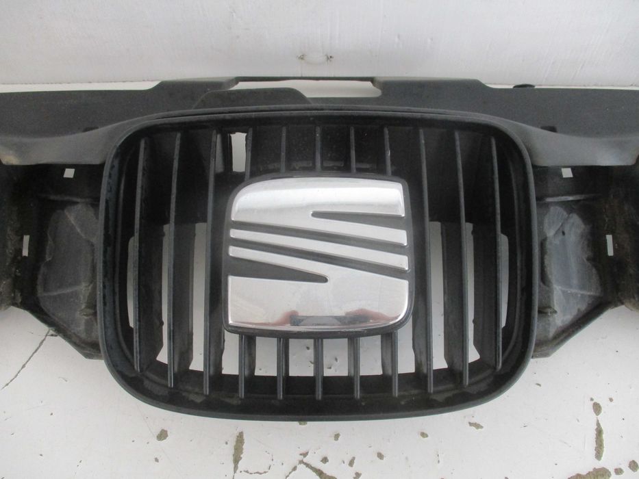 Grelha Seat Leon 2000
