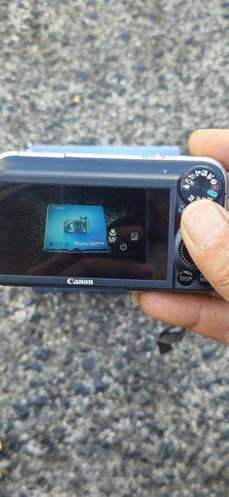 Maquina fotográfica marca canon  60.€