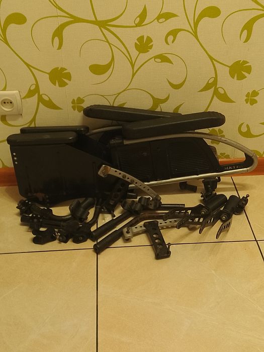 Покрышки и запчасти для инвалидной коляски