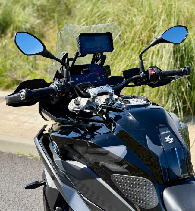 BMW S1000XR Triple Black