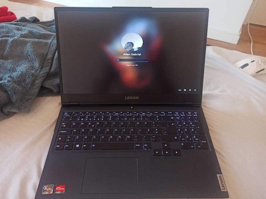 Portatil - Lenovo legion GAMER
