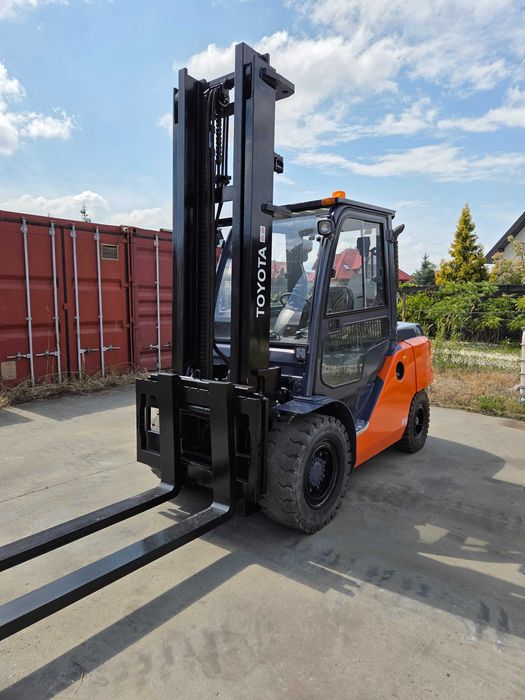 Wózek widłowy Toyota 40-8FD50N Diesel 2844H Salon PL, serwis 5TON 2018