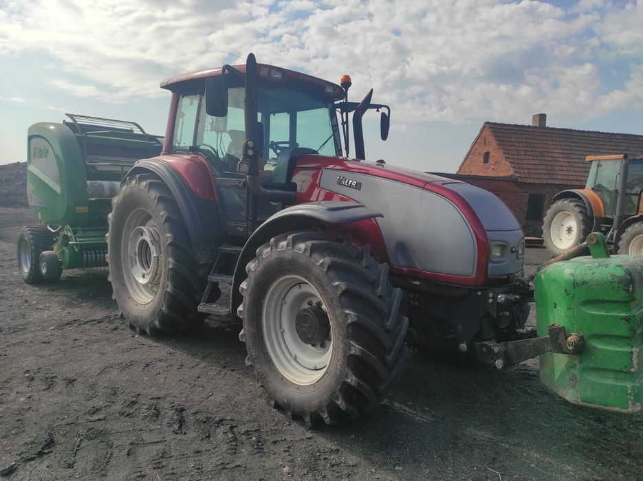 Sprzedam Valtra t 180