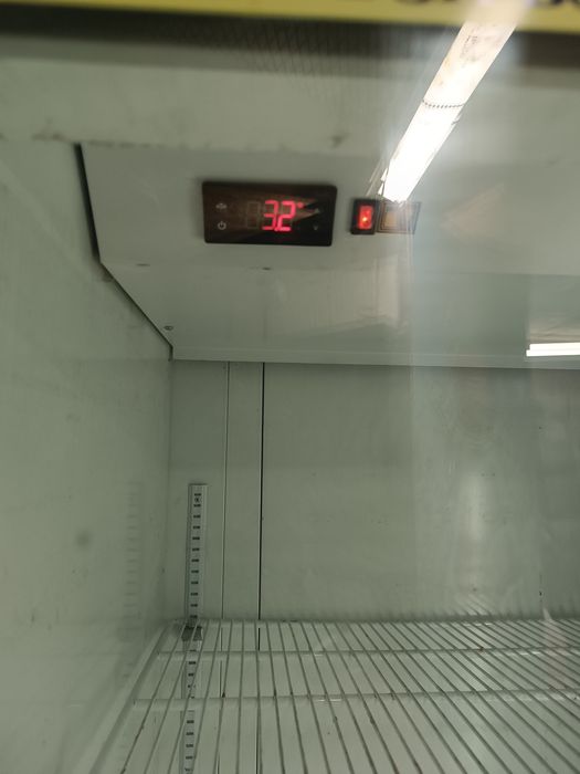 Торговий двух камерний холодильник для охолодження напоїв