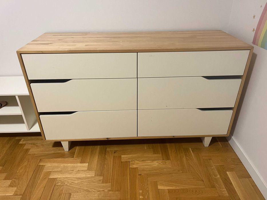 Cómoda modelo Ikea