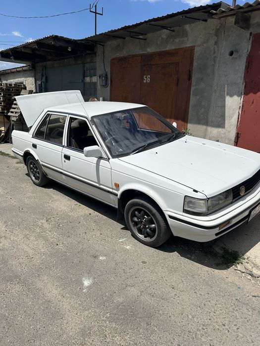 Nissan bluebird  EU11