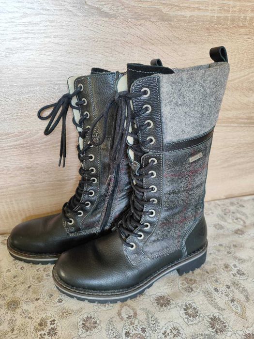 Жіночі черевики берці Tamaris 26431 Combat Boots