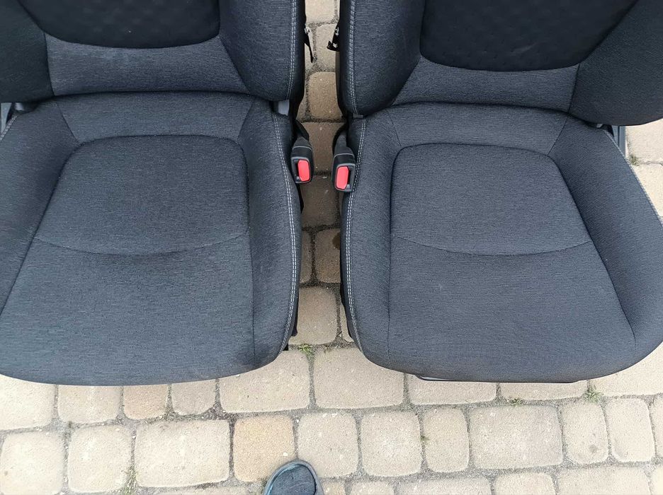 Toyota Corolla E21 sedan fotele kanapa boczki tunel lift wysyłka