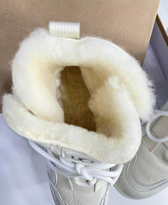 класна модель Ugg