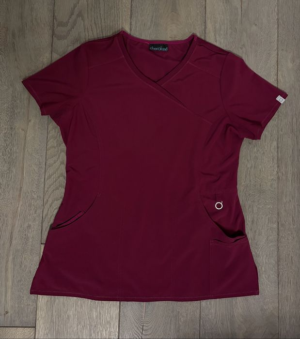 Zestaw scrub Cherokee w kolorze burgundowym