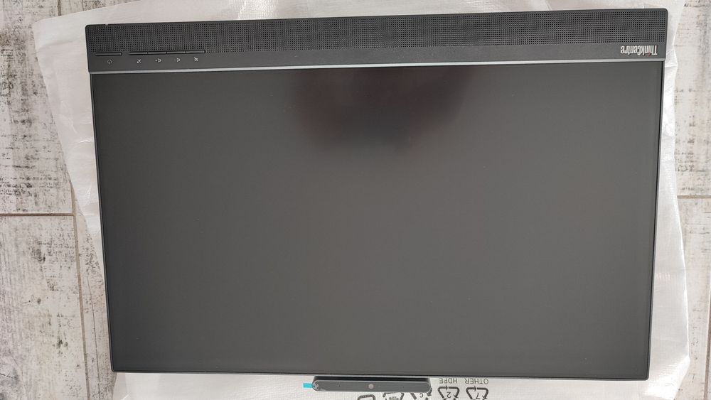 LENOVO ThinkCentre TIO24 Gen 5 23.8inch Touch
